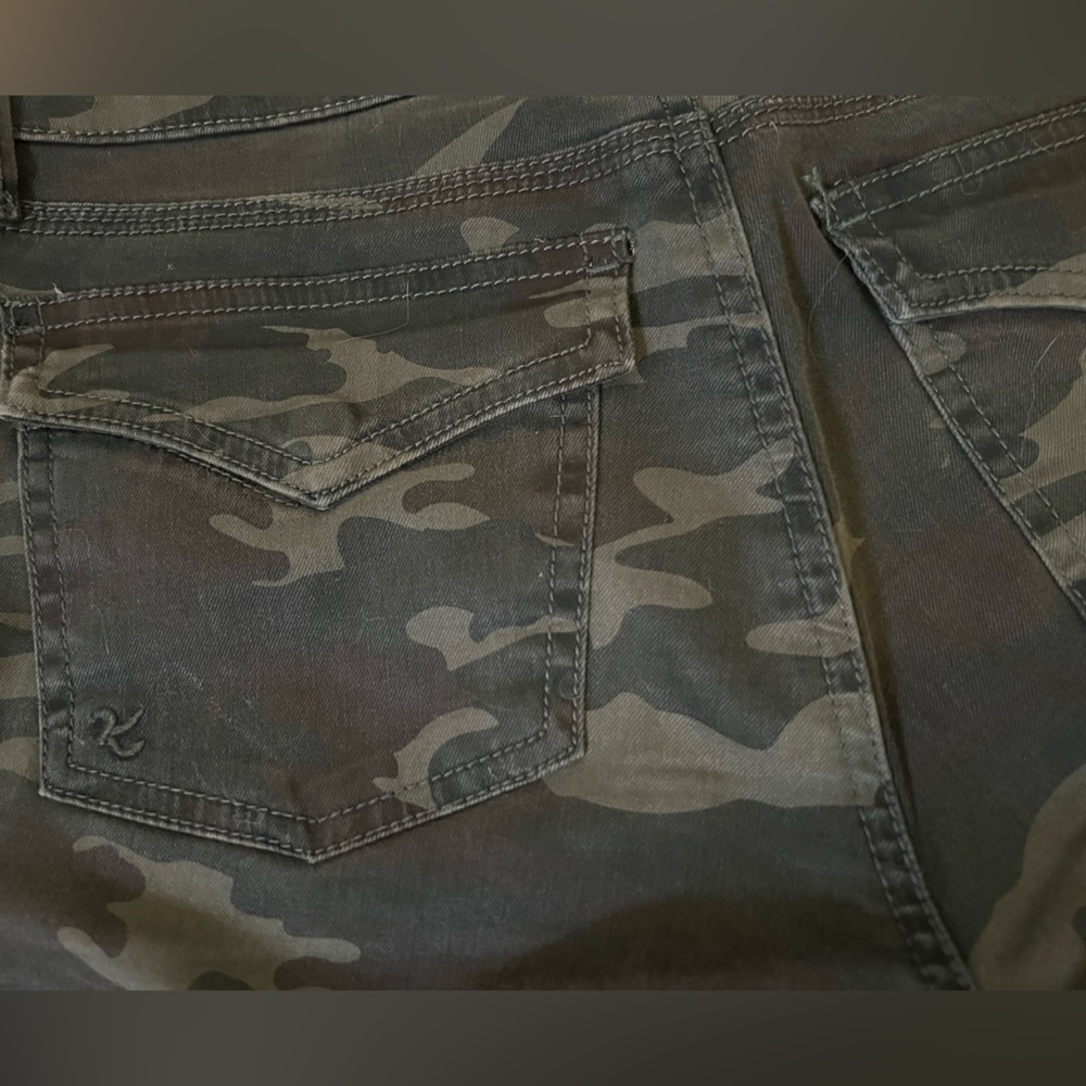 Kut from the Kloth Camo Skinny Jeans - Picture 5 of 5